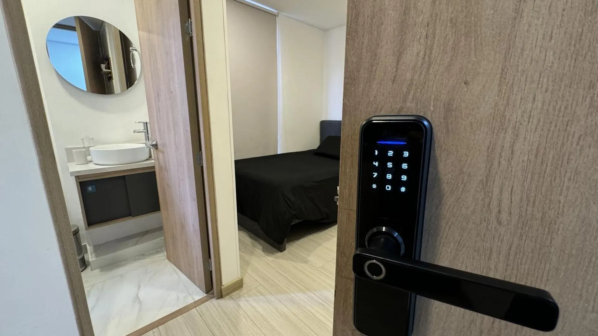 Apartment Moderno Apto En Chapinero, A Pasos Del Parque De Los Hippies Con Piscina, Gimnasio Y Zonas Comunes Bogota