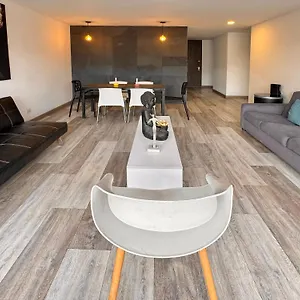 Apartamento Amplio Iluminado Comodo, 3 Internet, Bogotá